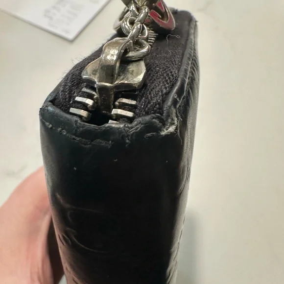 Gucci Black Embossed Wallet - Picture 4 of 9